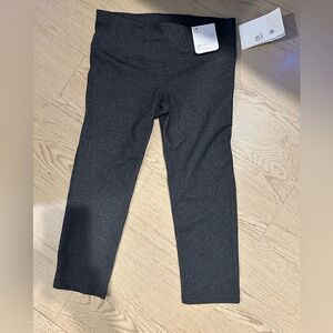 GAP Athletic Fit dark grey capris S